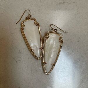 Pearl Kendra Scott earrings